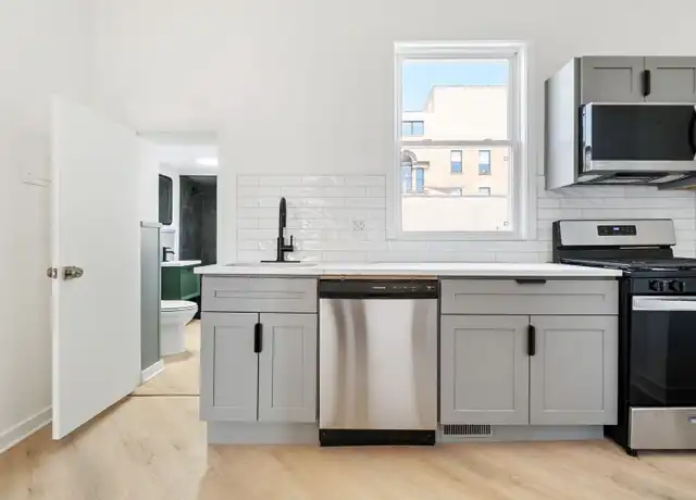 Property at 811 West St Unit 1, Homestead, PA, 15120, 1 bed, 1 bath, [object Object]