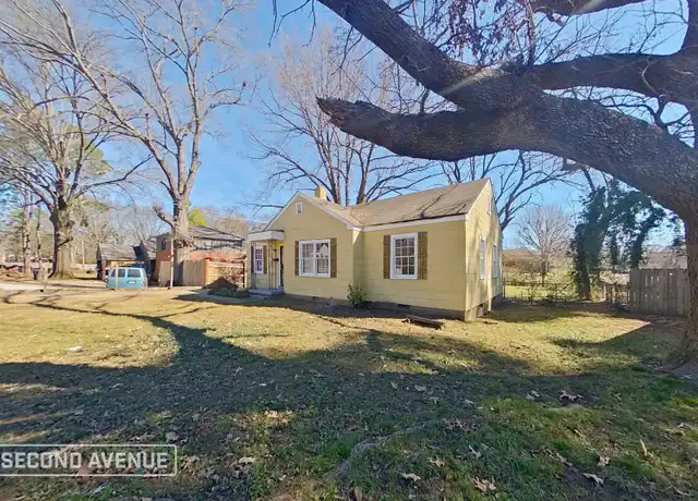 Property at 1424 S Highland St, Memphis, TN, 38111, 3 beds, 1 bath, [object Object]