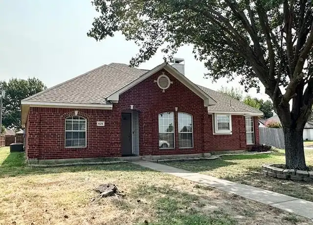 Property at 626 S Arizona Dr, Celina, TX, 75009, 3 beds, 2 baths, [object Object]