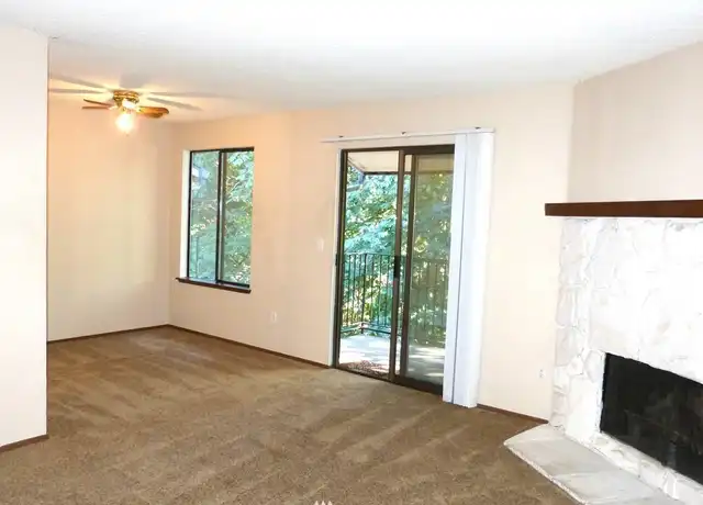 Property at 10125 SE 235th Pl Unit C306, Kent, WA, 98031, 1 bed, 1 bath, [object Object]