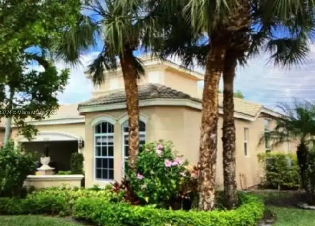 Property at 9329 Via Grande W Unit 9329, Wellington, FL, 33411, 2 beds, 2.5 baths, [object Object]