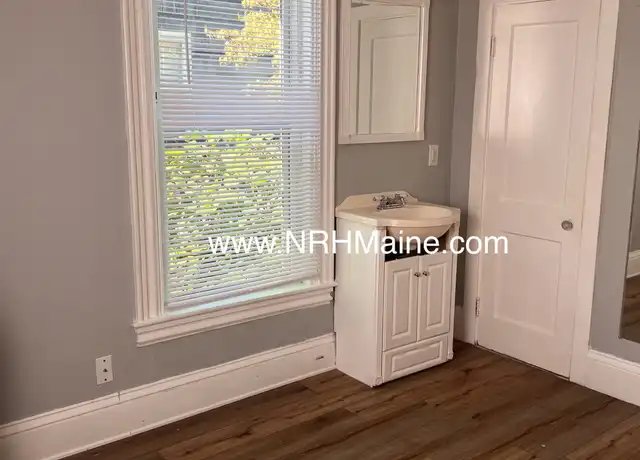 Property at 257 Turner St Unit 7A, Auburn, ME, 04210, 0 beds, 1 bath, [object Object]