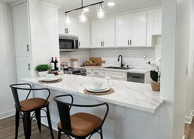 Photo of 10720 Lakewood Blvd, Downey, CA 90241