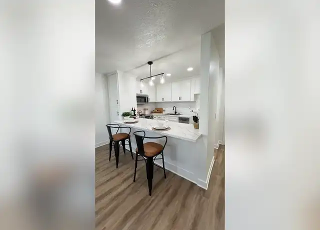 Property at Stonewood Village Apartments - 10720 Lakewood Blvd, Downey, CA, 90241, 1 bed, 1 bath, [object Object]