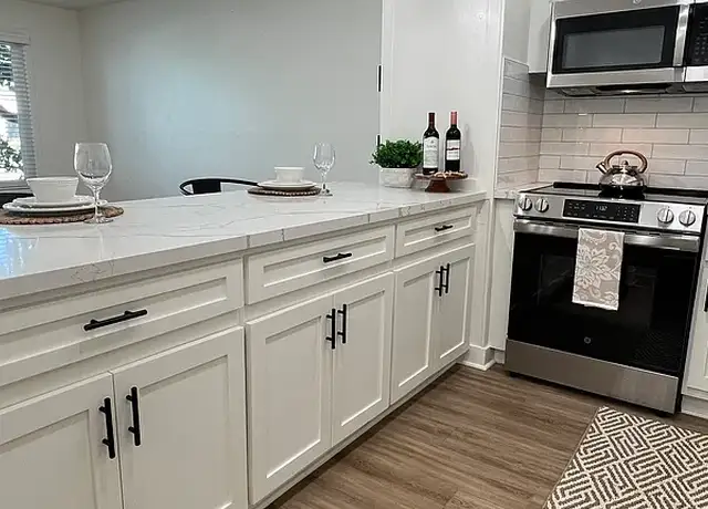 Photo of 10720 Lakewood Blvd, Downey, CA 90241