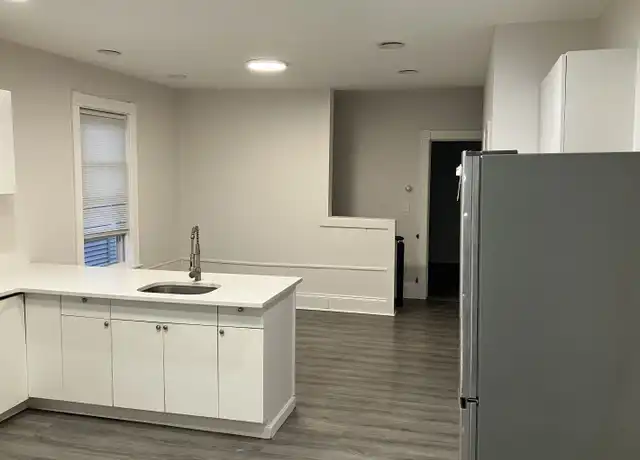 Property at 394 Gregory St, Bridgeport, CT, 06604, 3 beds, 1.5 baths, [object Object]