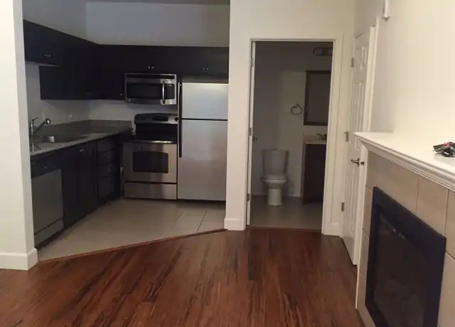 Property at 2955 NE Martin Luther King Junior Blvd Unit 2, Portland, OR, 97212, 2 beds, 1 bath, [object Object]