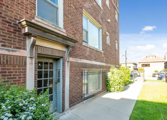 Property at 6044 S Fairfield Ave Unit 6044 BSMT-B, Chicago, IL, 60629, 1 bed, 1 bath, [object Object]