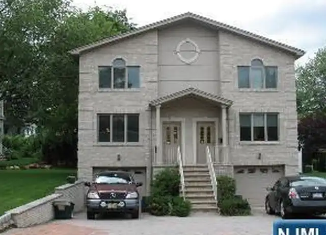 Property at 33 Franklin St Unit B, Tenafly, NJ, 07670, 3 beds, 3.5 baths, [object Object]
