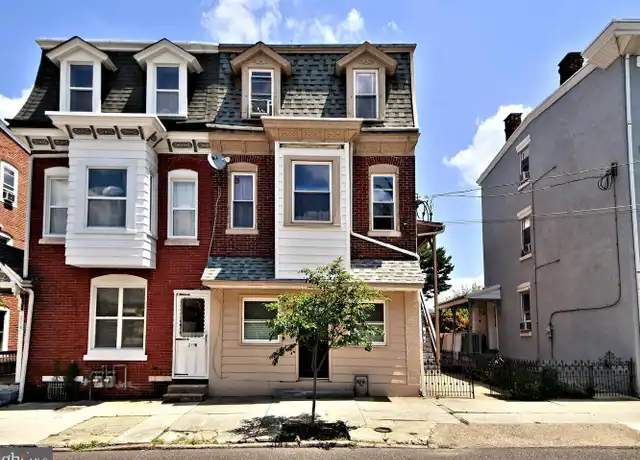 Property at 213 Gay St Unit 1A, Phoenixville, PA, 19460, 1 bed, 1 bath, [object Object]