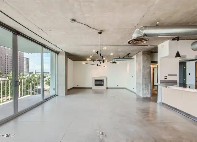 Property at 207 W Clarendon Ave Unit E5, Phoenix, AZ, 85012, 2 beds, 2 baths, [object Object]