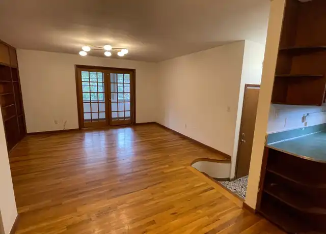 Property at 732 NE 3rd Ave, Gainesville, FL, 32601, 2 beds, 1 bath, [object Object]