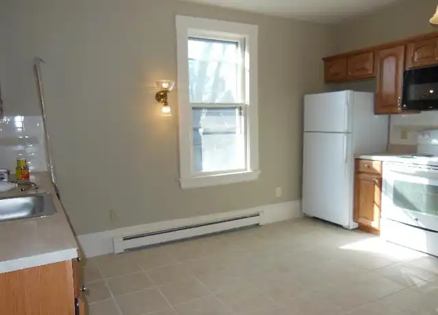 Property at 380 Broadway Unit 22, Somerville, MA, 02145, 1 bed, 1 bath, [object Object]