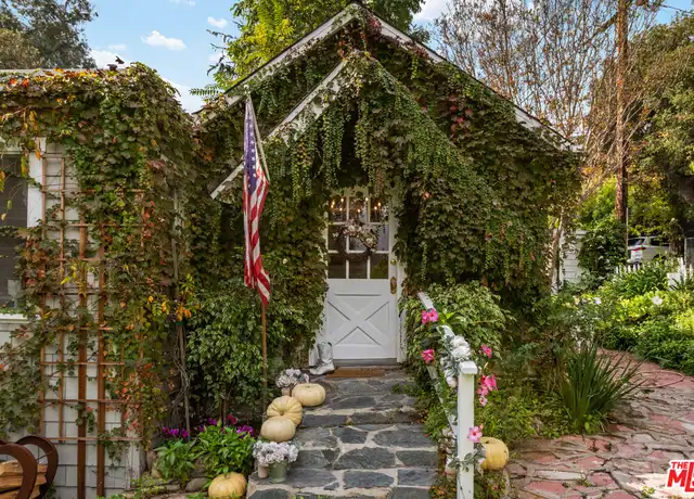 Property at 19544 Bowers Dr, Topanga, CA, 90290, 2 beds, 1 bath, [object Object]