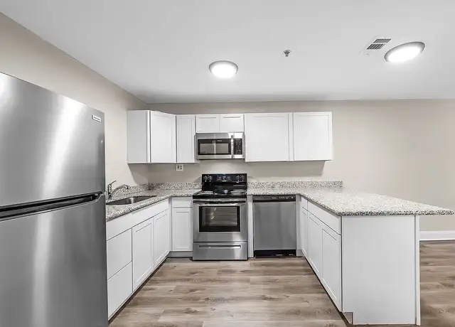 Photo of 100 Calhoun Ave, Destin, FL 32541