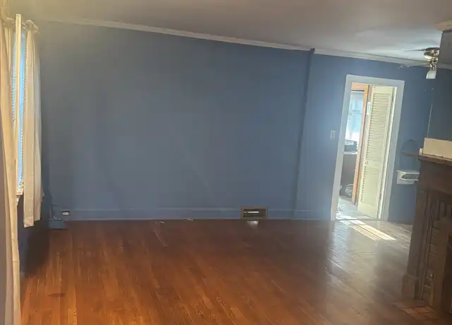 Property at 984 Greenwood Ave, Akron, OH, 44320, 3 beds, 1 bath, [object Object]