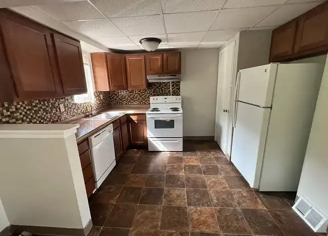 Property at Creekview Gardens - 1635 Relative Dr, Verona, PA, 15147, 2 beds, 1 bath, [object Object]
