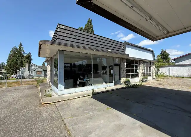 Property at 827 W Division St, Mt Vernon, WA, 98273, 0 beds, 2 baths, [object Object]