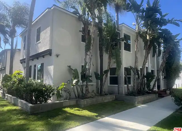 Property at 4129 W Toluca Lake Ave, Burbank, CA, 91505, 2 beds, 1 bath, [object Object]
