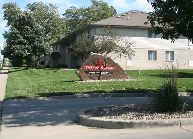 Property at 311 E Vernon Ave Unit 1, Normal, IL, 61761, 2 beds, 1 bath, [object Object]