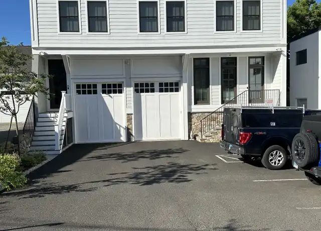 Property at 4 Armonk St Unit 3, Greenwich, CT, 06830, 2 beds, 2 baths, [object Object]