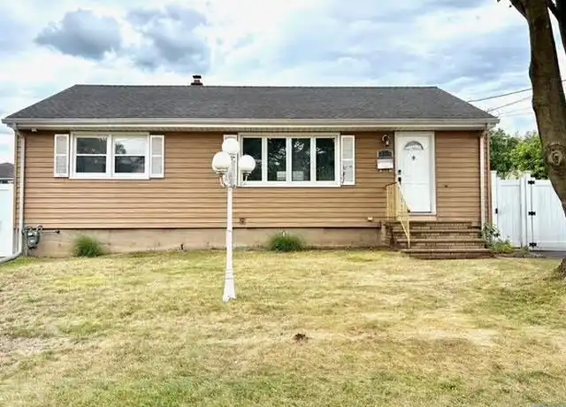 Property at 488 Steinway Rd, Saddle Brook, NJ, 07663, 3 beds, 2 baths, [object Object]