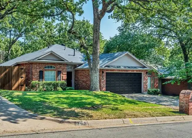 Property at 5927 Sagebrush Trl, Arlington, TX, 76017, 3 beds, 2 baths, [object Object]
