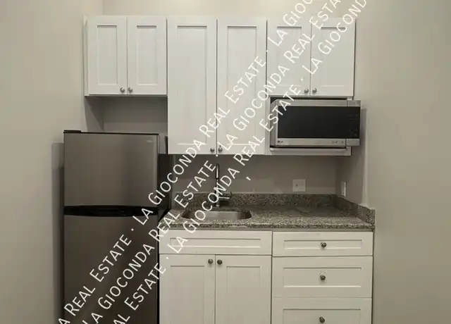 Property at 1830 S Broad St Ofc B, Philadelphia, PA, 19145, 0 beds, 1 bath, [object Object]