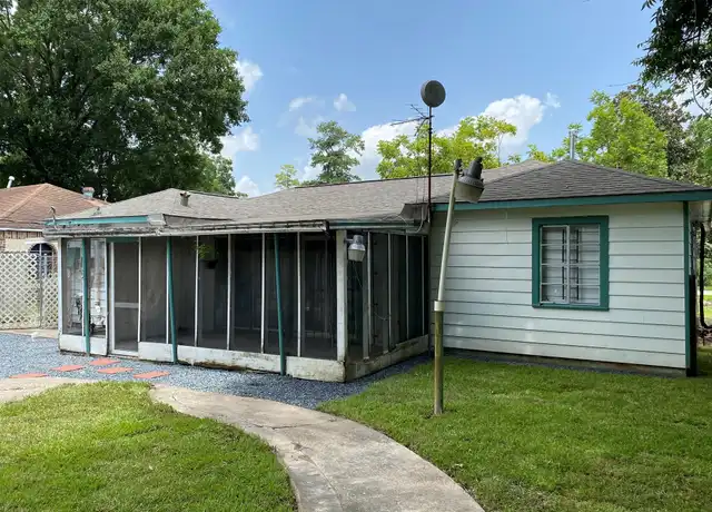 Property at 8914 Linda Vista Rd, Houston, TX, 77078, 3 beds, 2 baths, [object Object]