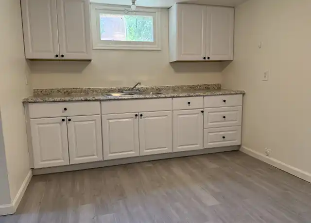 Property at 70 NE Rose St Unit B, College Place, WA, 99324, 3 beds, 1 bath, [object Object]