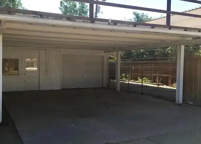 Property at 2819 37th St, Lubbock, TX, 79413, 1 bed, 1 bath, [object Object]