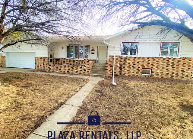 Property at 1224 Lloyd St N Unit 1, Aberdeen, SD, 57401, 3 beds, 2 baths, [object Object]