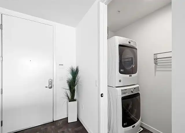 Property at 4140 Glencoe Ave, Marina Del Rey, CA, 90292, 1 bed, 1 bath, [object Object]