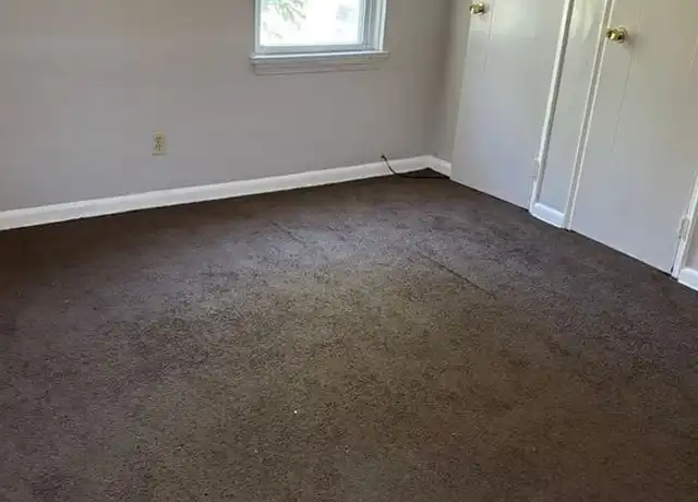 Property at 13984 Superior Rd Unit 107, East Cleveland, OH, 44118, 1 bed, 1 bath, [object Object]