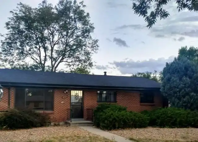 Property at 3264 Revere St, Aurora, CO, 80011, 5 beds, 2 baths, [object Object]