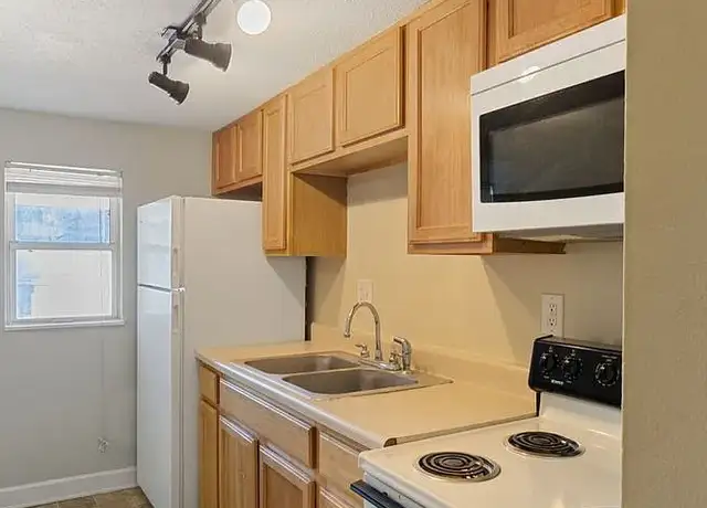 Photo of 3609 Balsam Ave, Indianapolis, IN 46205
