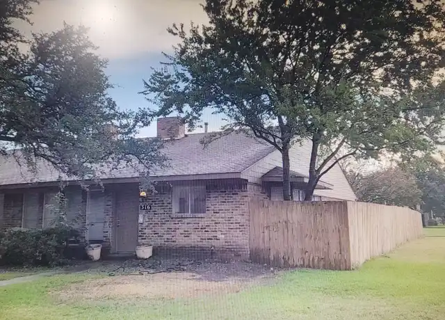 Property at 316 Towne House Ln, Richardson, TX, 75081, 3 beds, 2 baths, [object Object]