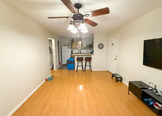 Property at 1015 SW 9th St, Gainesville, FL, 32601, 1 bed, 1 bath, [object Object]
