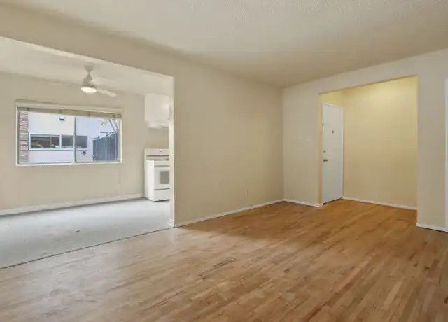 Property at 2019 4th Ct Unit 2019-1, Santa Monica, CA, 90405, 2 beds, 1 bath, [object Object]