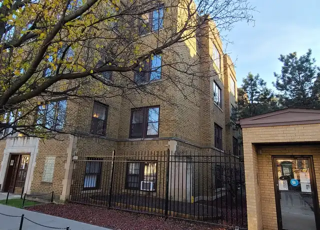 Property at 1341 W Addison St, Chicago, IL, 60613, 1 bed, 1 bath, [object Object]
