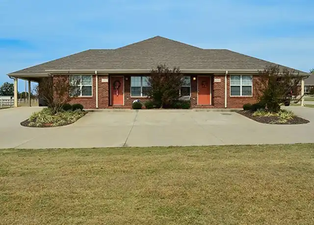 Property at 106 Pelion Way Unit 106, Killen, AL, 35645, 2 beds, 2 baths, [object Object]