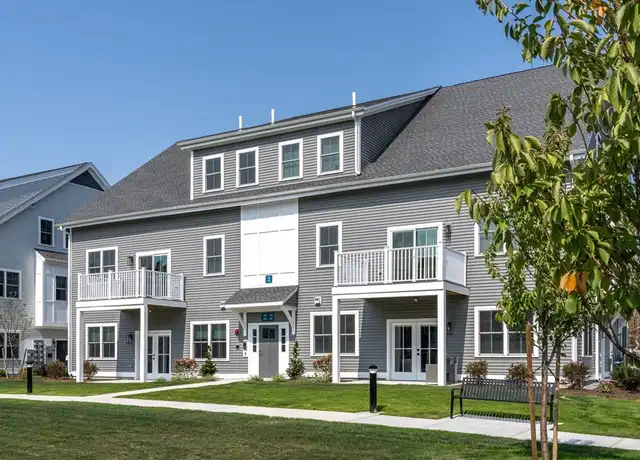 Property at 15 High St Unit 605, Norwell, MA, 02061, 2 beds, 2.5 baths, [object Object]