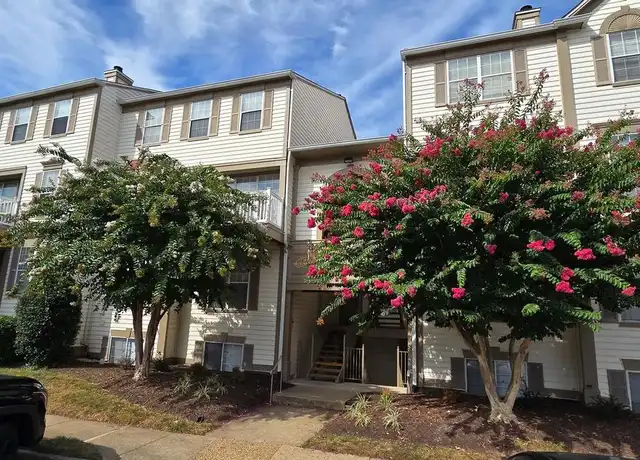 Property at 9262 Cardinal Forest Ln #301, Lorton, VA, 22079, 2 beds, 1.5 baths, [object Object]