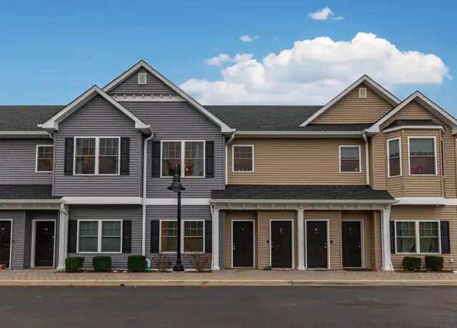 Property at 1 Sophia Ct, West Babylon, NY, 11704, 2 beds, 2 baths, [object Object]