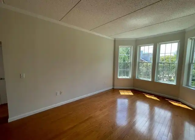 Property at 31 Greenridge Ave Unit 2J, White Plains, NY, 10605, 2 beds, 2 baths, [object Object]