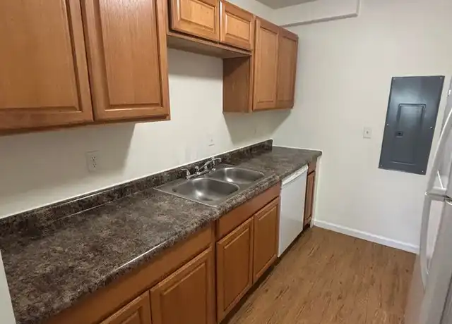 Property at 423 SE Winfield Ave Unit 430, Topeka, KS, 66607, 2 beds, 1 bath, [object Object]