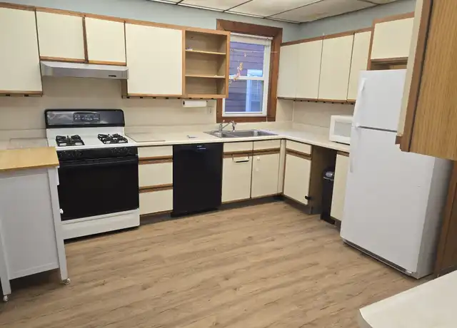Property at 80 Orchard St Unit 1, Medford, MA, 02155, 2 beds, 1 bath, [object Object]