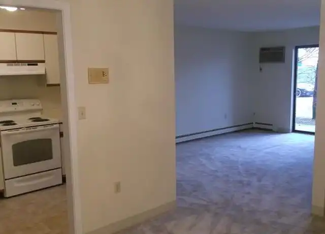 Property at 55 Farwell St, Newtonville, MA, 02460, 2 beds, 2 baths, [object Object]