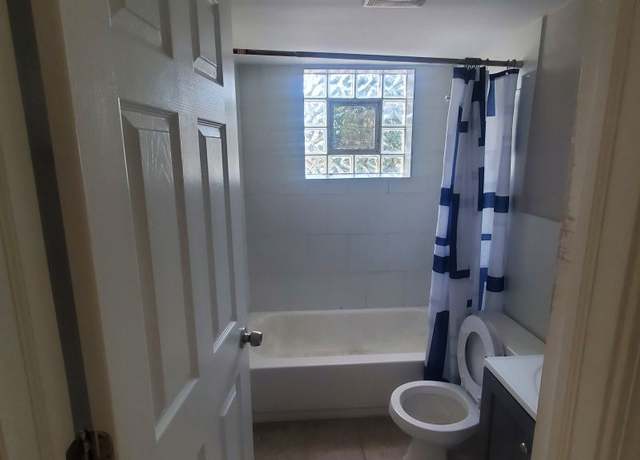 Photo of 306 Wilson Ave Unit G, West Chicago, IL 60185