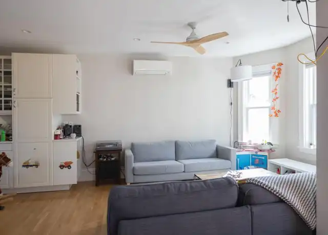 Property at 21 Edge Hill St, Jamaica Plain, MA, 02130, 4 beds, 1 bath, [object Object]